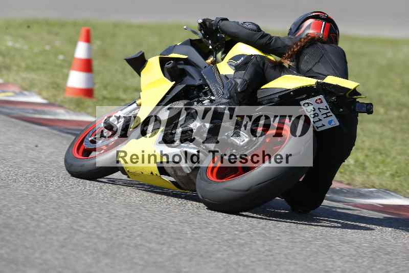 /44 09.08.2025 Plüss Moto Sport ADR/Freies Fahren/30